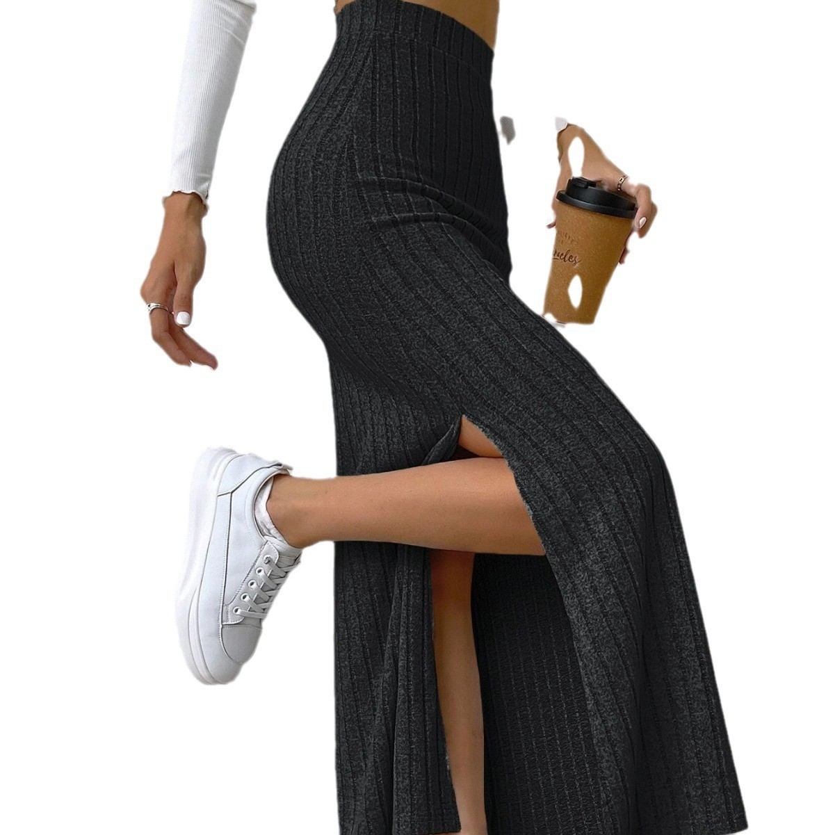 High-waisted fitted knit skirt with side slits 25 01